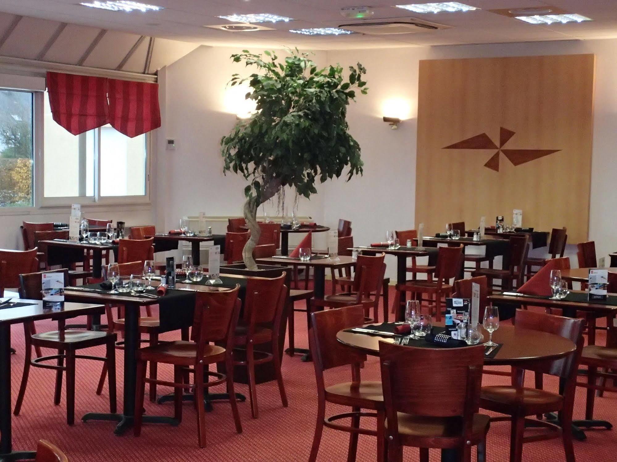 Brit Hotel Orleans St Jean De Braye - L'Antares Saint-Jean-de-Braye Exterior photo